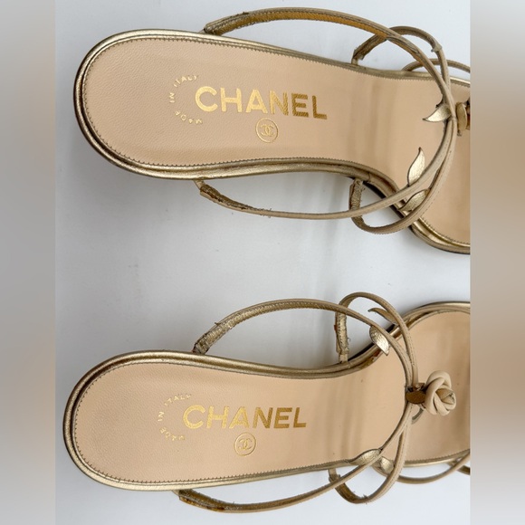 Chanel Vintage 2001 Rosebuds Strap Sandal Beige & Gold Leather Kitten Heel EU 39 - Picture 6 of 15